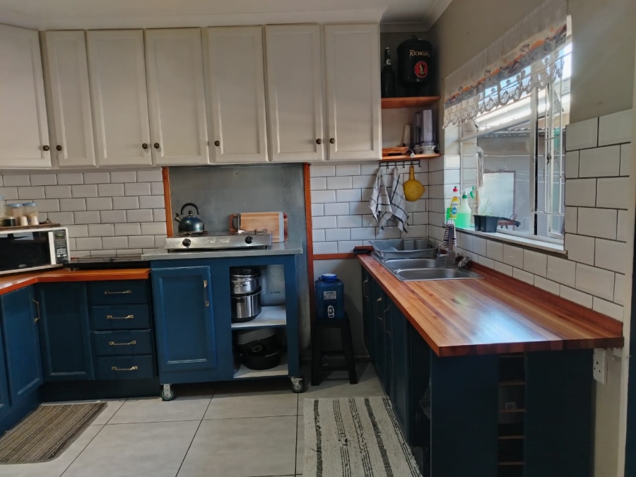 2 Bedroom Property for Sale in Langenhovenpark Free State
